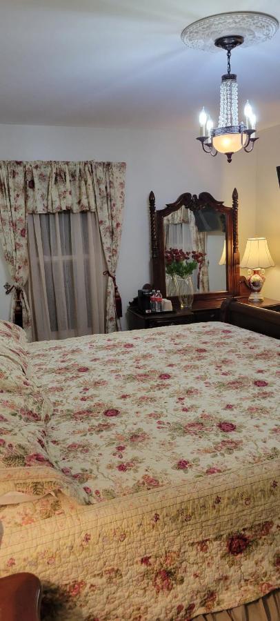 Holland Farmhouse Inn B&B Exterior photo