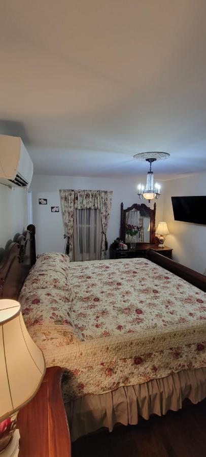 Holland Farmhouse Inn B&B Exterior photo