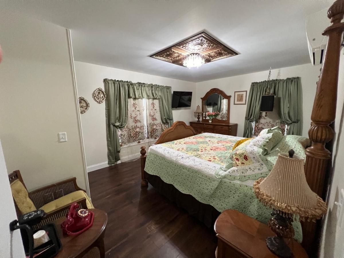 Holland Farmhouse Inn B&B Exterior photo