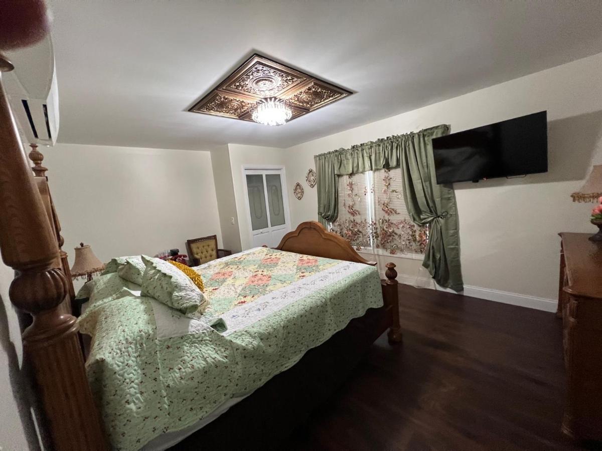 Holland Farmhouse Inn B&B Exterior photo